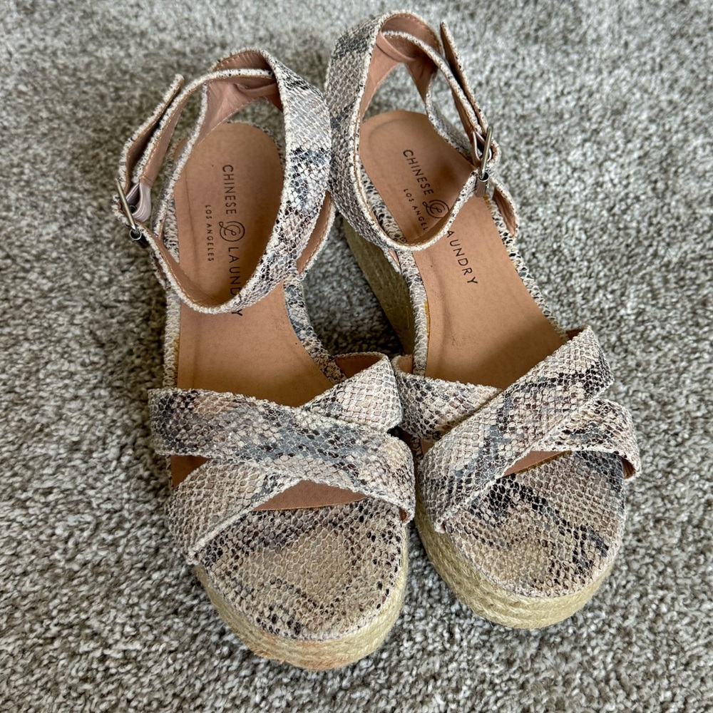 Chinese Laundry Sandals